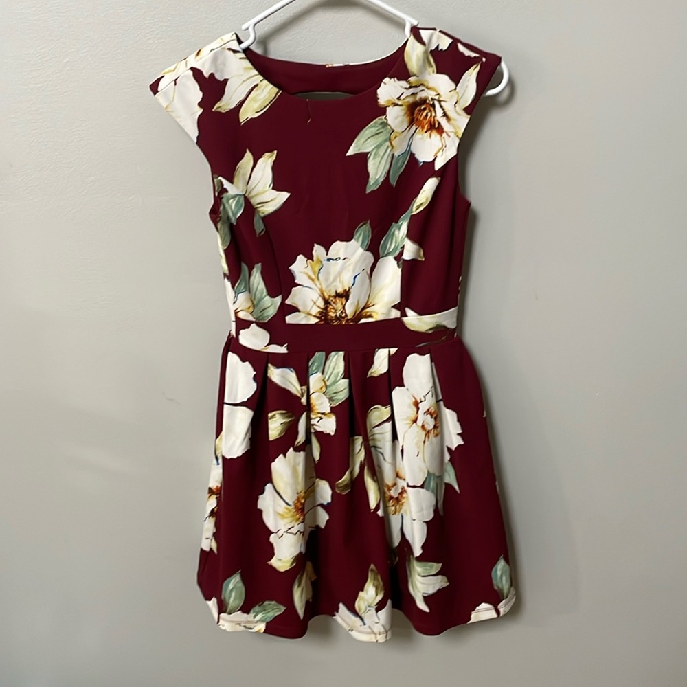 Emerald Sundae size S junior dress